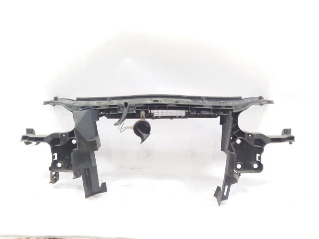 8200137494 Soporte superior del radiador (panel de montaje de faros)  disponible Málaga