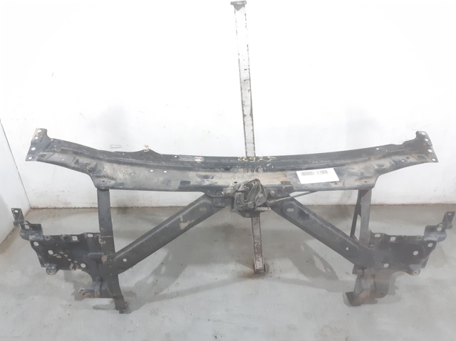 8200137494 Soporte de radiador superior  en stock Castellón