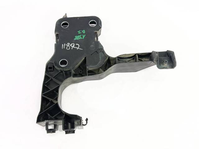 RENAULT 8200137495 Soporte izquierdo del radiador (panel de montaje de faros) comprar Pamplona