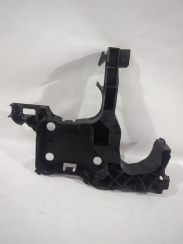 8200137495 RENAULT Soporte izquierdo del radiador (panel de montaje de faros)  disponible Ourense