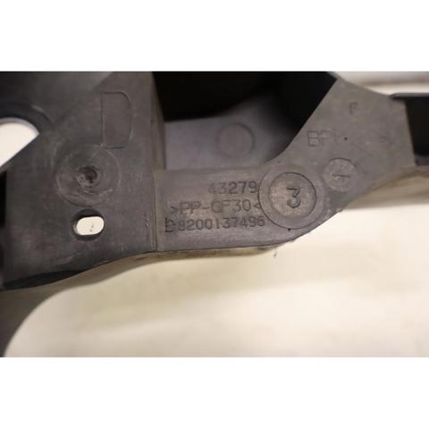 8200137496 RENAULT Soporte derecho del radiador (panel de montaje para faros)  en stock Gandía