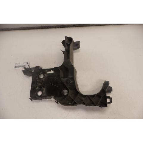 8200137496 RENAULT Soporte derecho del radiador (panel de montaje para faros)  disponible Alicante