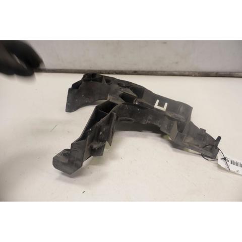 RENAULT 8200137496 Soporte derecho del radiador (panel de montaje para faros)  comprar en Ponferrada