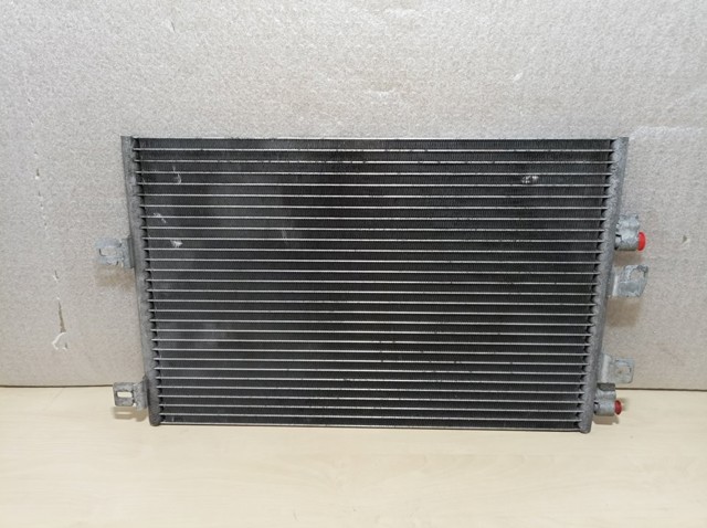 RENAULT 8200137650 Condensador de aire acondicionado  comprar en Ponferrada
