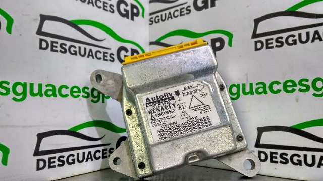 RENAULT 8200138952 Módulo de control de airbag  en stock Terrassa