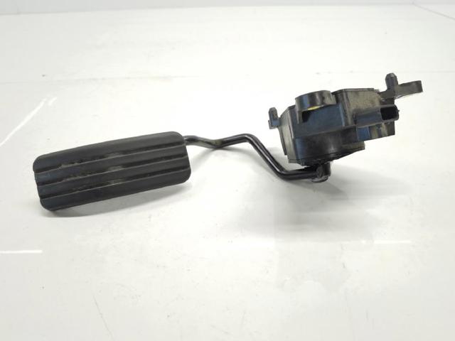 Pedal de acelerador 8200139319 Renault (RVI)