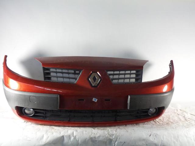 8200139528 RENAULT Parachoques delantero  comprar en Jaén