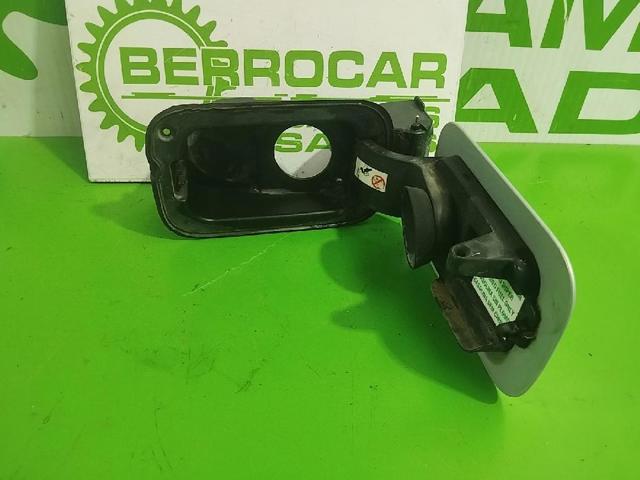 8200139543 RENAULT Carcasa del tubo de llenado del tanque de combustible  en stock Gandía