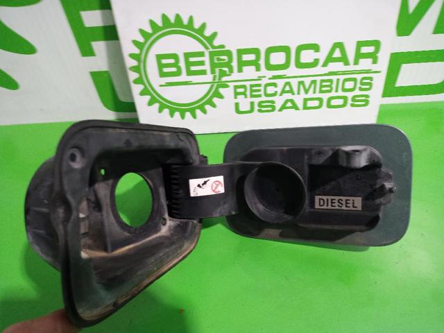 8200139543 Carcasa del tubo de llenado del tanque de combustible comprar Girona