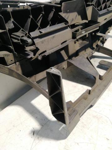 RENAULT 8200140174 Panel de soporte del radiador y montaje de faros  comprar en Murcia
