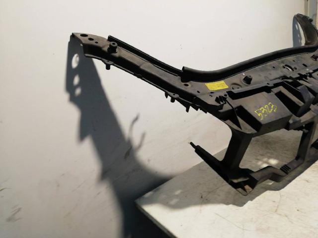 8200140174 Soporte de radiador  en stock Granada