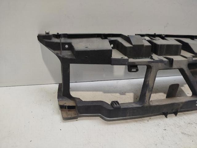 8200140174 RENAULT Panel de soporte del radiador y montaje de faros  comprar en Jaén