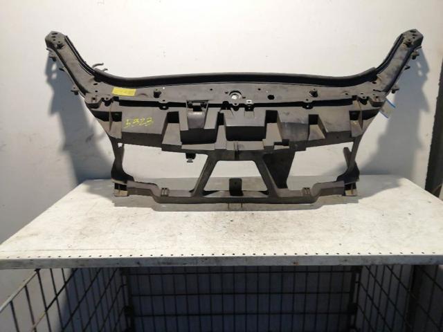 8200140174 Soporte de radiador  en stock Granada
