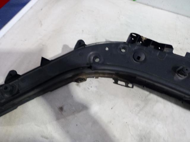 8200140478 RENAULT Soporte de radiador superior  en stock Huelva