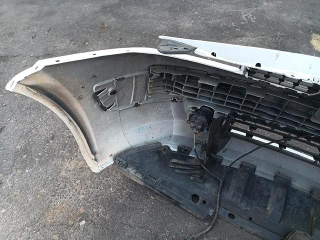 8200142000 Paragolpes  en stock Sabadell