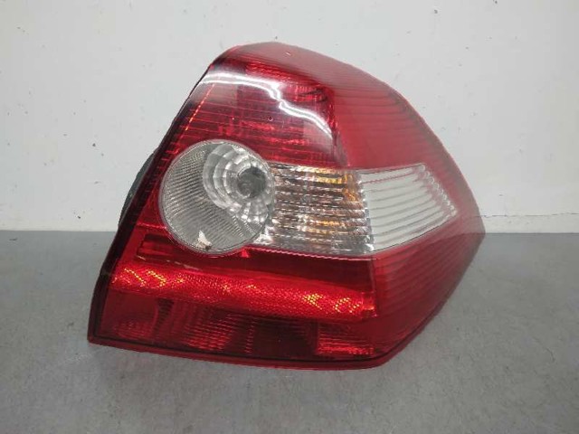 RENAULT 8200142681 Piloto trasero derecho comprar Barcelona