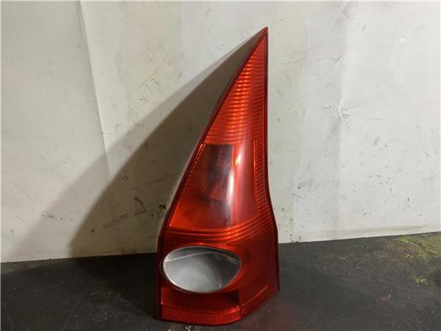 RENAULT 8200142683 Piloto trasero derecho  en stock Valencia