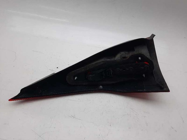 RENAULT 8200142683 Piloto trasero derecho comprar Barcelona
