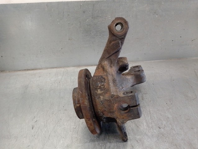 RENAULT 8200150222 Mangueta delantera izquierda  en stock Valencia