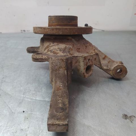 8200150223 Mangueta delantera derecha  en stock Granada