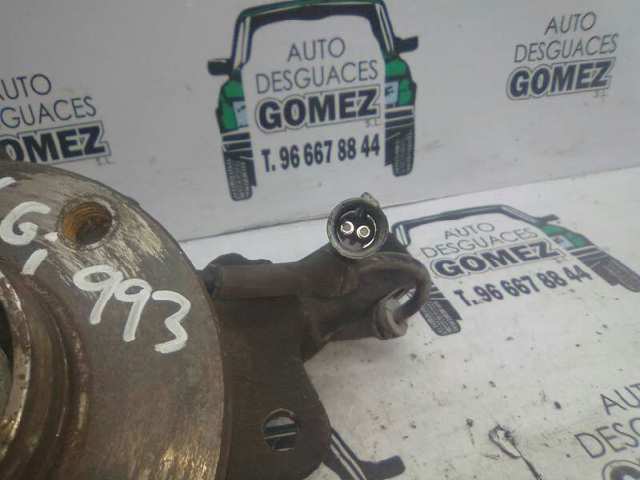 RENAULT 8200150223 Mangueta delantera derecha  disponible Valladolid