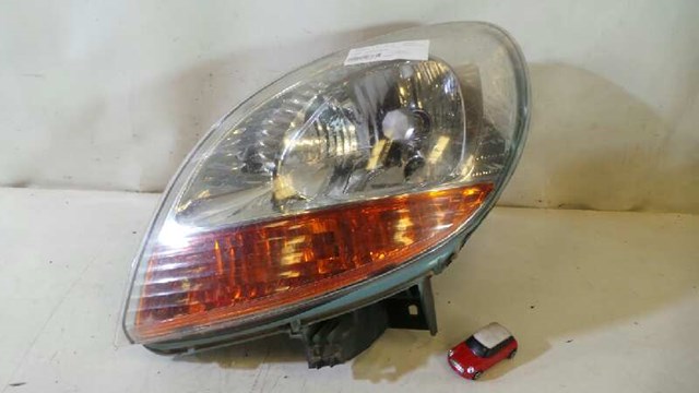 Faros delanteros 8200150614 RENAULT