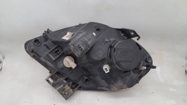 8200150617 RENAULT Faro derecho comprar Madrid