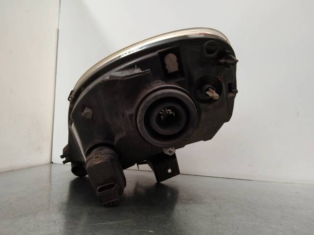 RENAULT 8200150617 Faro derecho  comprar en Ponferrada