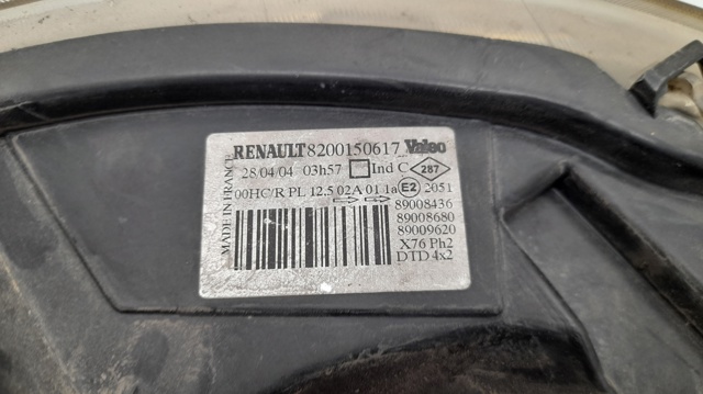8200150617 RENAULT Faro derecho comprar Bilbao