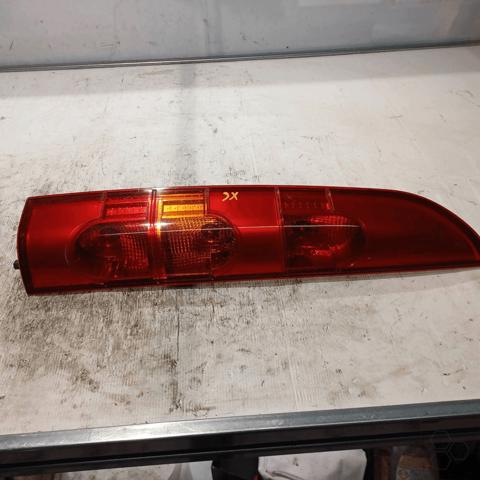 RENAULT 8200150619 Piloto trasero izquierdo  disponible Lugo