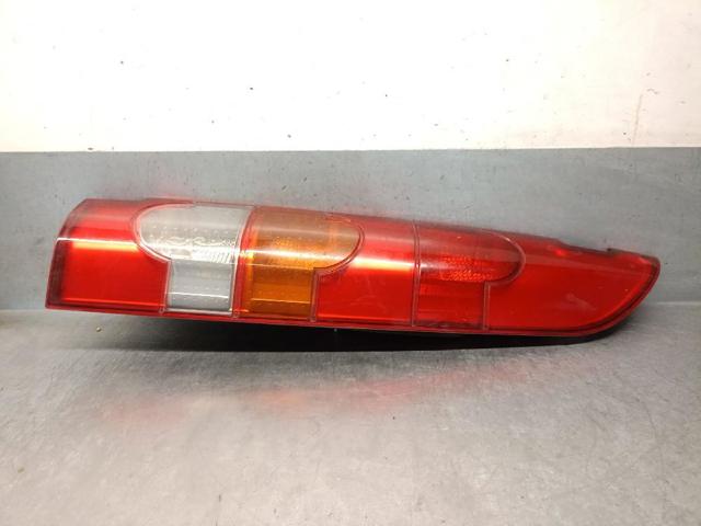 RENAULT 8200150621 Piloto trasero derecho comprar Pamplona