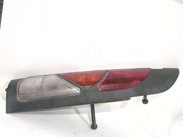 RENAULT 8200150621 Piloto trasero derecho comprar Pamplona