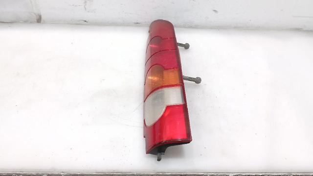 RENAULT 8200150625 Piloto trasero derecho  en stock Terrassa