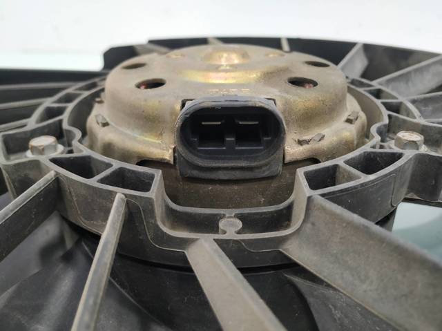 RENAULT 8200151465 Ventilador eléctrico de refrigeración completo (motor y hélice)  comprar en Ponferrada