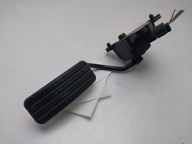 8200153268 Pedal del acelerador  en stock Sabadell