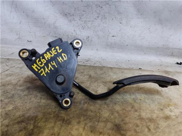 8200153268 Pedal del acelerador  disponible Burgos