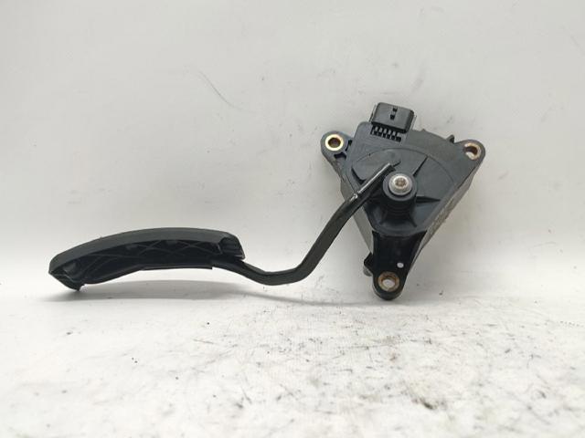 8200153268 Pedal del acelerador  disponible Málaga