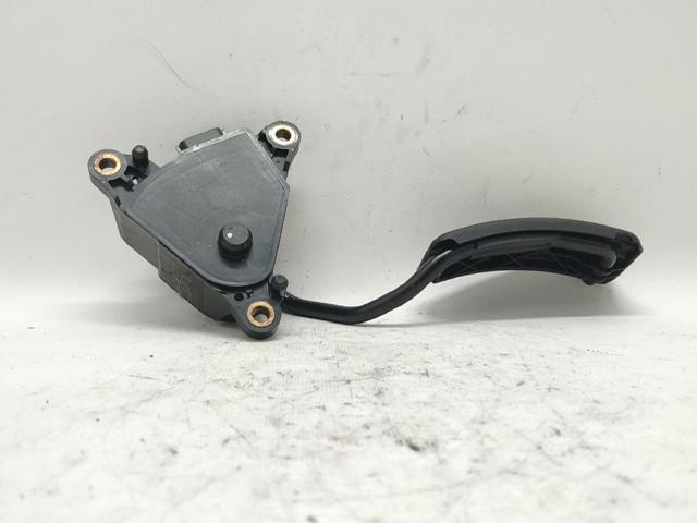 8200153268 RENAULT Pedal del acelerador  en stock Córdoba