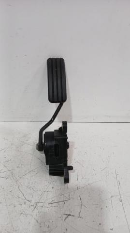 RENAULT 8200153270 Pedal del acelerador  comprar en Albacete