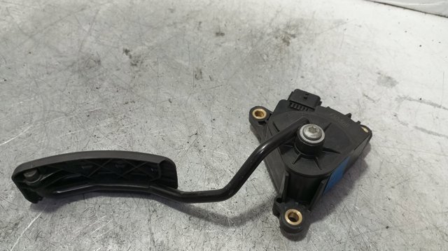 RENAULT 8200153270 Pedal del acelerador  comprar en Albacete