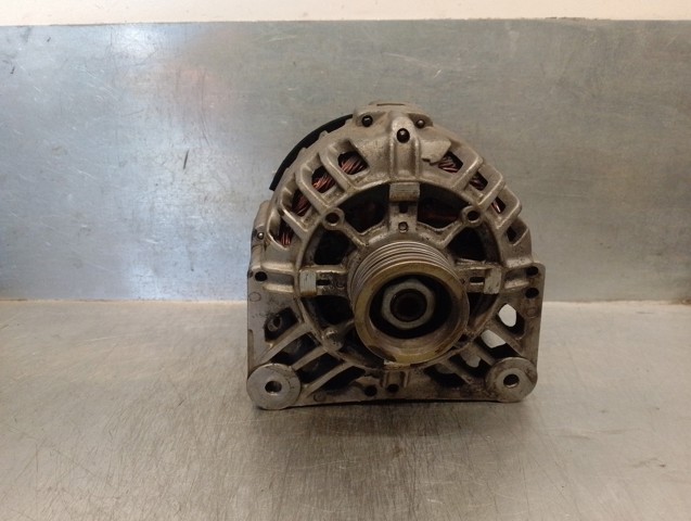 RENAULT 8200153710 Alternador  disponible Valladolid