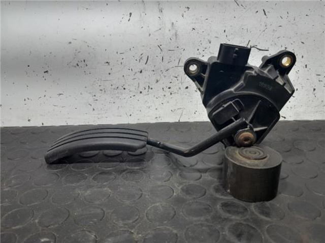 RENAULT 8200159645 Pedal del acelerador  comprar en Ponferrada