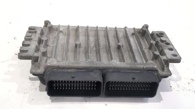 8200162378 RENAULT ECU  en stock Gandía