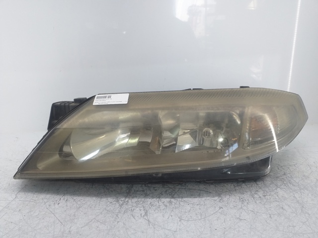 RENAULT 8200163323 Faro izquierdo  en stock Terrassa