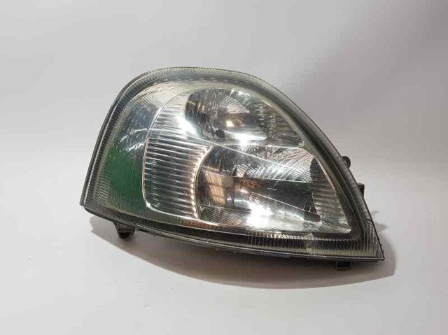 Luz derecha 8200163518 NISSAN