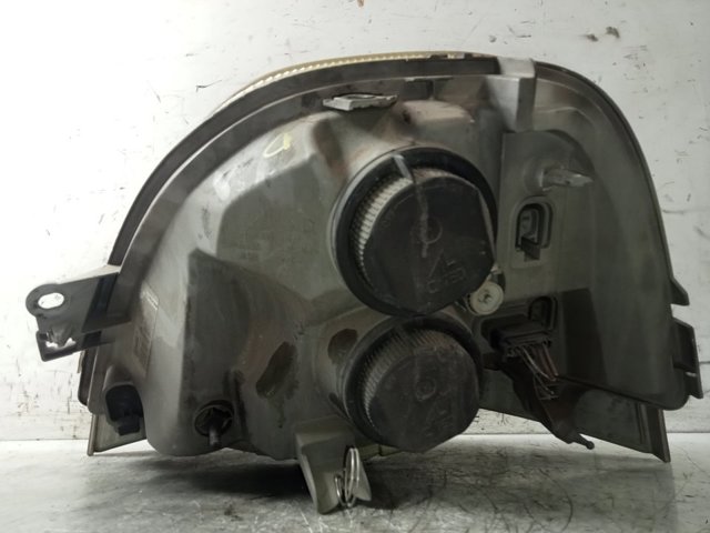 8200163518 NISSAN Faro derecho  disponible Vigo