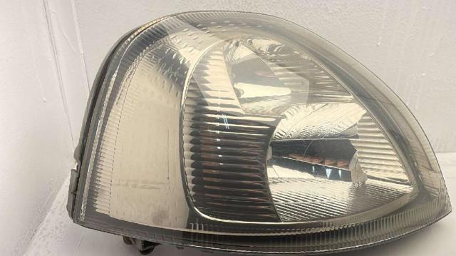 8200163518E RENAULT Faro derecho  en stock Gandía