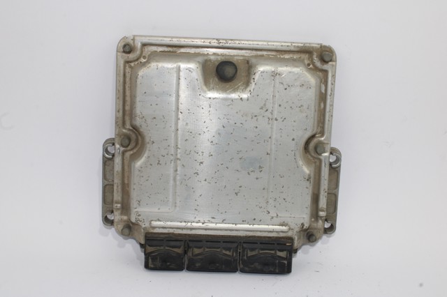 RENAULT 8200163528 ECU comprar Tarragona