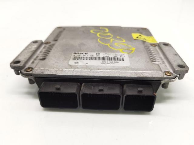 RENAULT 8200163528 ECU  en stock Terrassa