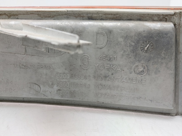 RENAULT 8200163918 Piloto intermitente derecho  en stock Salamanca